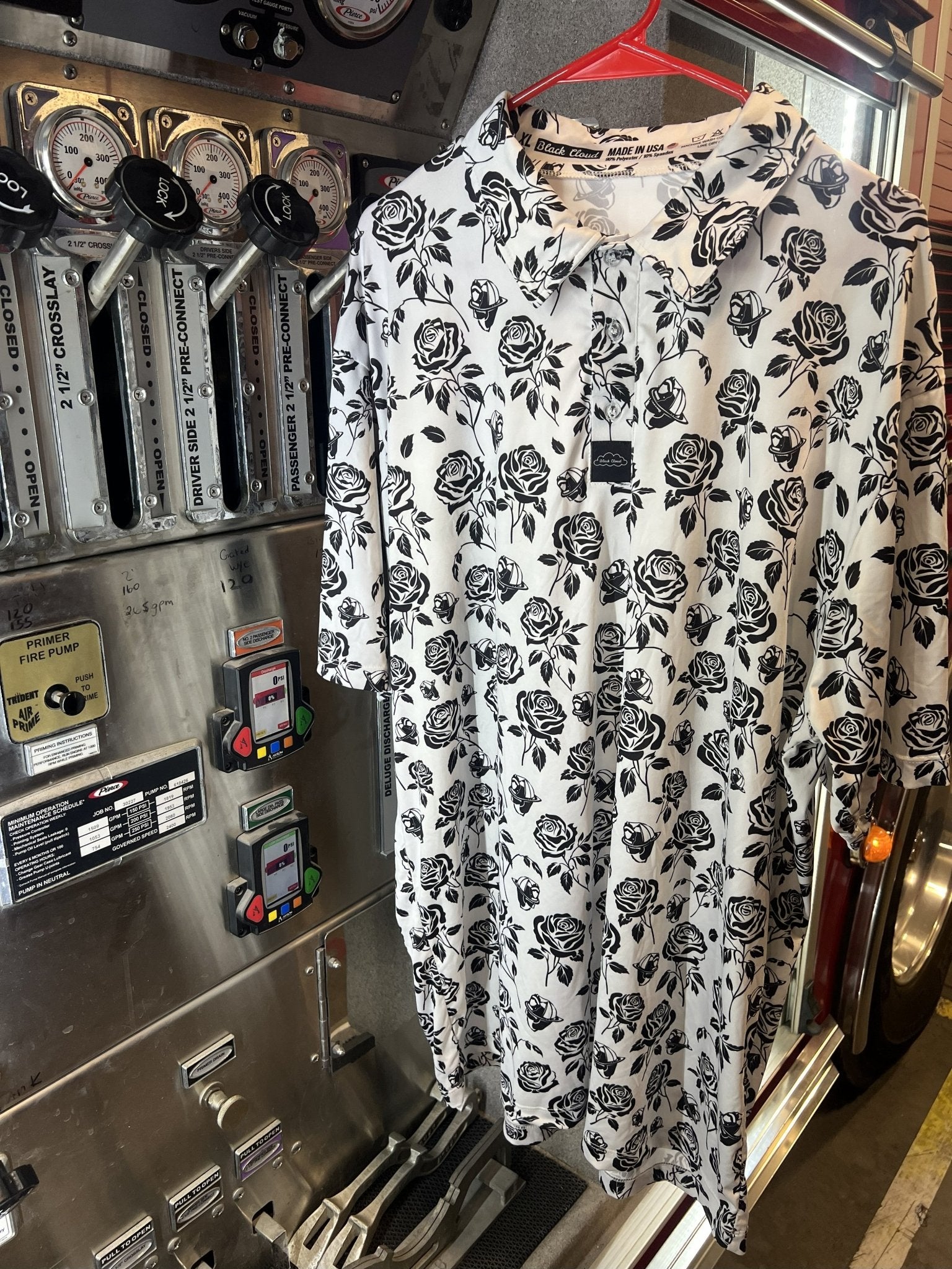 Smoke & Roses - Black Cloud Golf Apparel